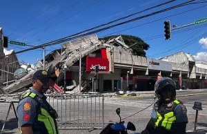 Tsunami Waves Strike Southern Philippines After Magnitude 7.8 Earthquake Jollibe hit by earthquake