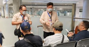 Last Filipino Crew Members of Iran-Seized Vessel Return Home Last 3 Filipino crew of Iran-seized ship